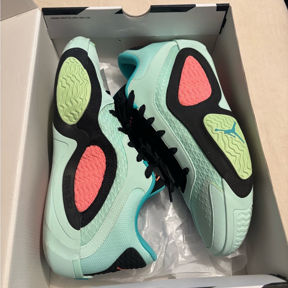 Jordan Tatum 2 Sneakers Sz. 13